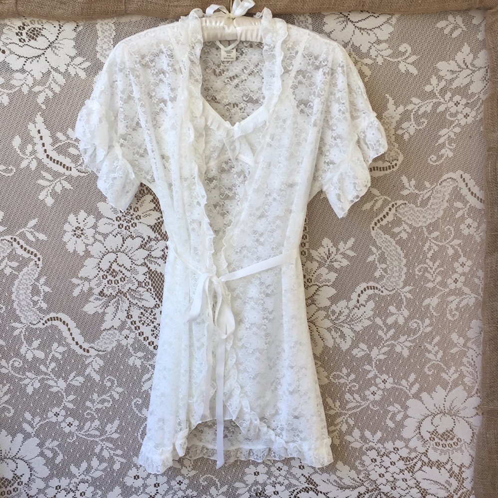 Lace robe and night gown